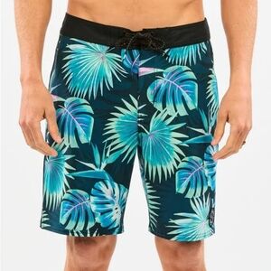 Rip Curl Mirage Hawaii Ultimate Stretch 19" Boardshorts Size 34